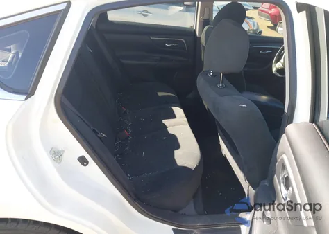 2015 Nissan Altima 2.5 S z USA, uszkodzony, nr VIN 1N4AL3AP8FN896929